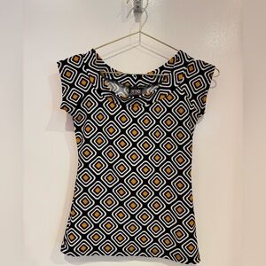 Retro Geometric Patterned Top